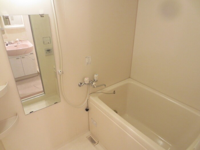 物件内観写真12　(バス／シャワールーム等)