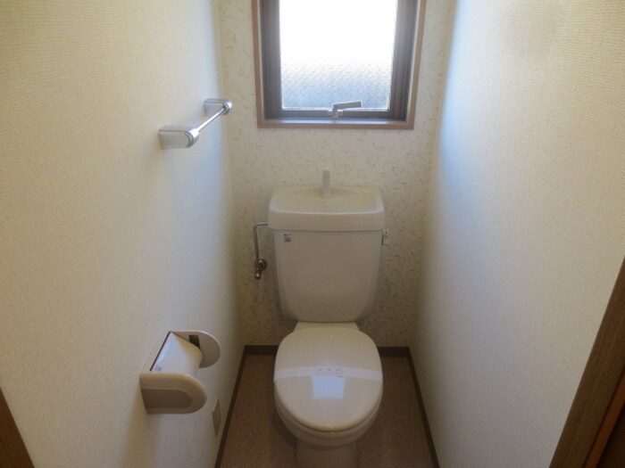 物件内観写真14　(トイレ)