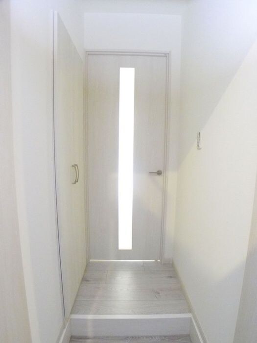 物件内観写真17　(玄関)