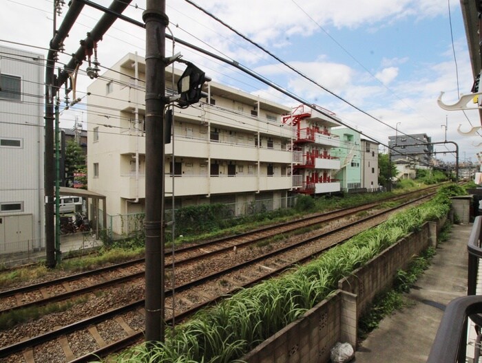 物件内観写真20　(室内からの展望)