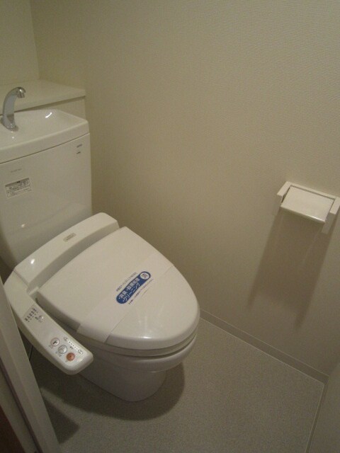 物件内観写真15　(トイレ)