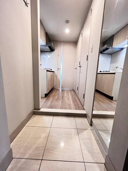 物件内観写真14　(廊下)