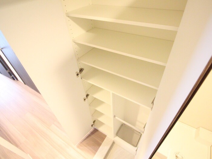 物件内観写真19　(靴箱)