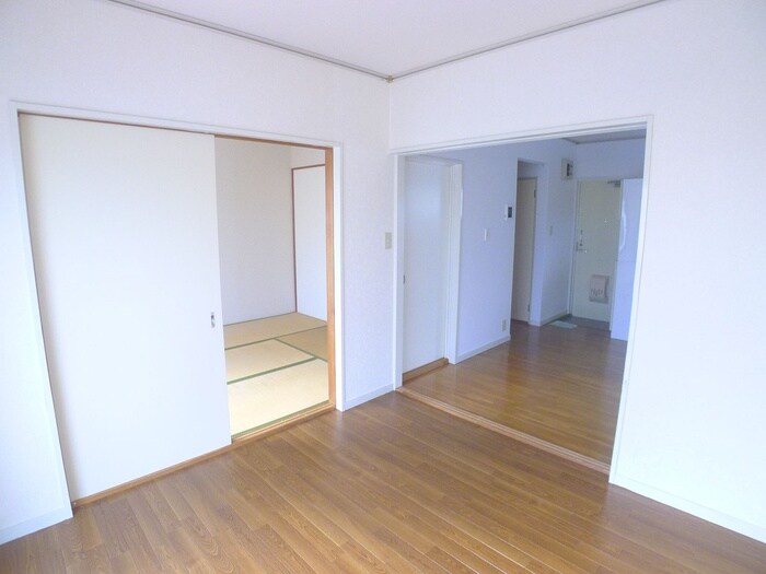 物件内観写真8　(居室)