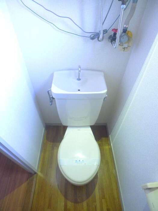 物件内観写真14　(トイレ)