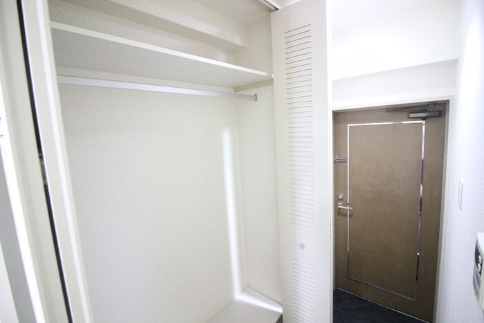 物件内観写真18　(収納)