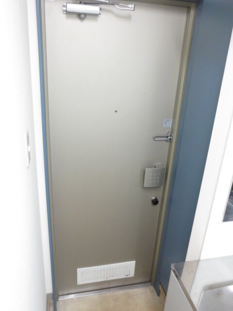 物件内観写真15　(玄関)