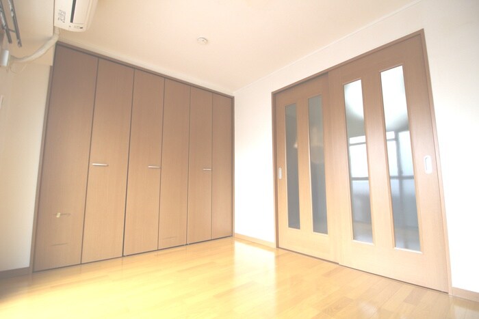 物件内観写真4　(居室)