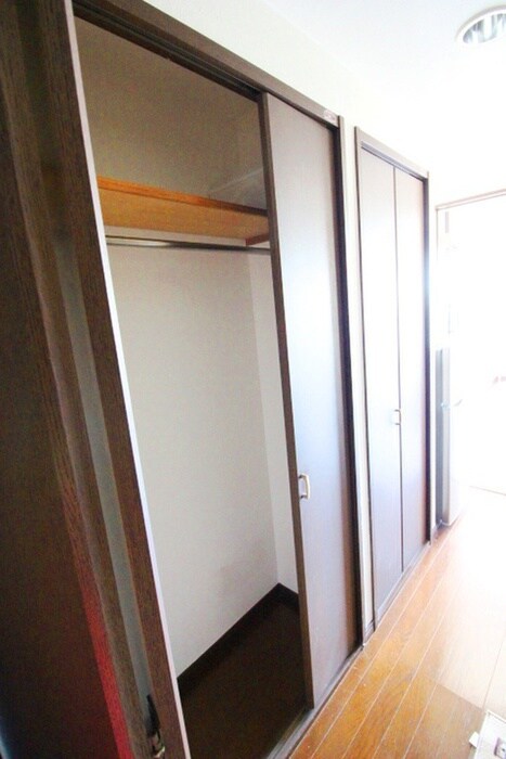 物件内観写真12　(収納)
