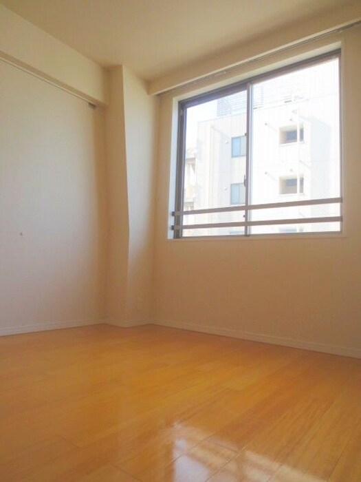 物件内観写真6　(居室)