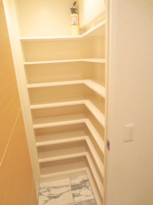 物件内観写真12　(靴箱)