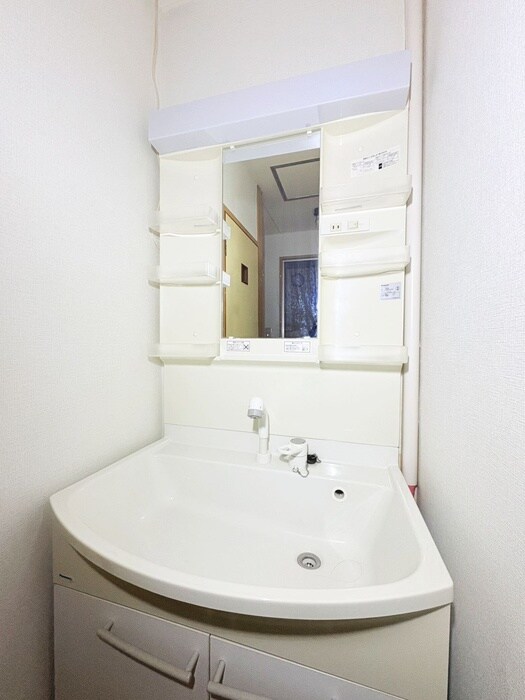 物件内観写真12　(洗面)