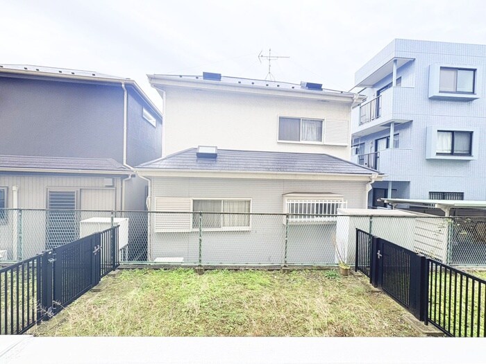 物件内観写真22　(室内からの展望)