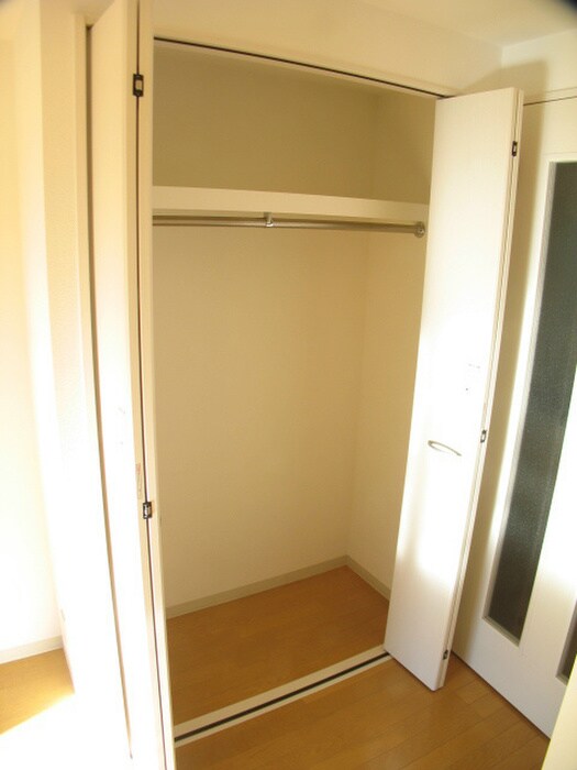 物件内観写真12　(収納)