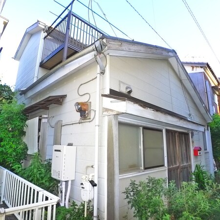 上本郷貸家外観写真
