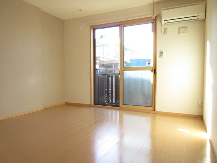 物件内観写真4　(居室)