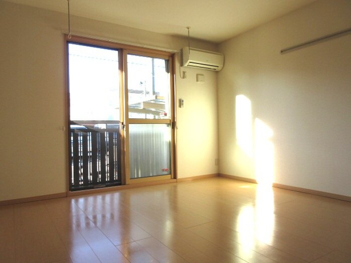 物件内観写真6　(居室)