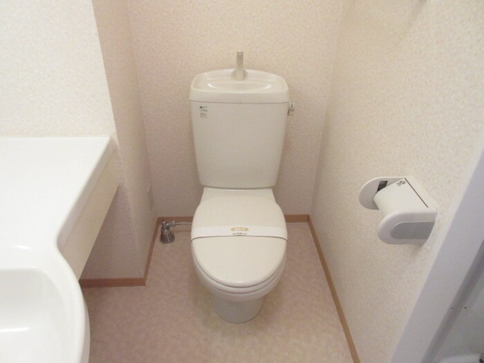 物件内観写真11　(トイレ)