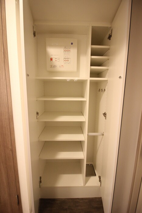 物件内観写真19　(靴箱)