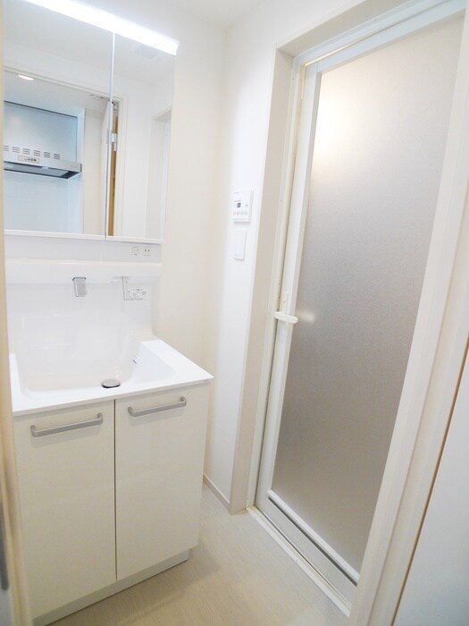 物件内観写真9　(洗面)