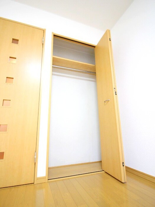 物件内観写真10　(収納)