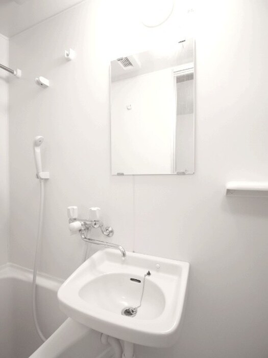 物件内観写真12　(洗面)