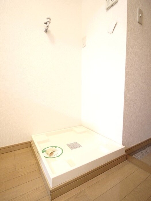 物件内観写真19　(洗濯機置場)