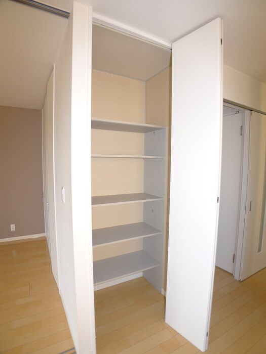 物件内観写真17　(収納)
