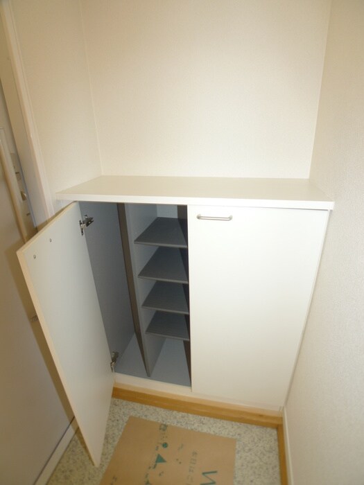 物件内観写真19　(靴箱)