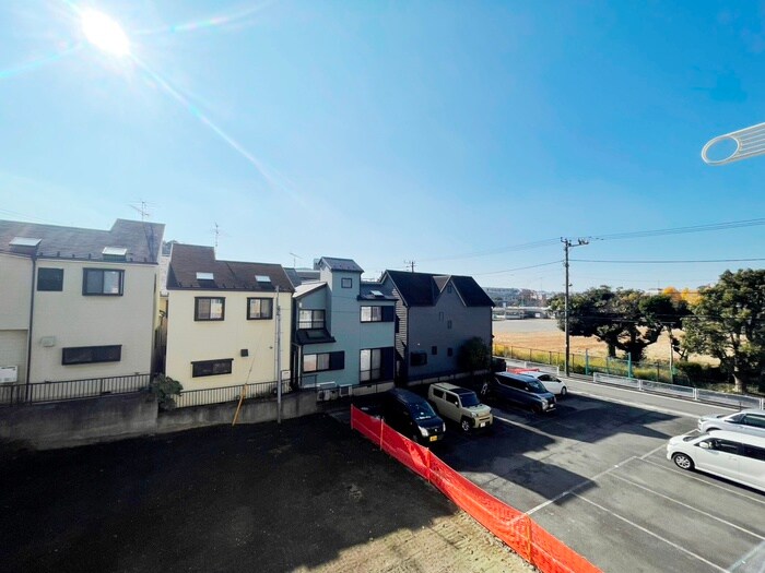 物件内観写真20　(室内からの展望)