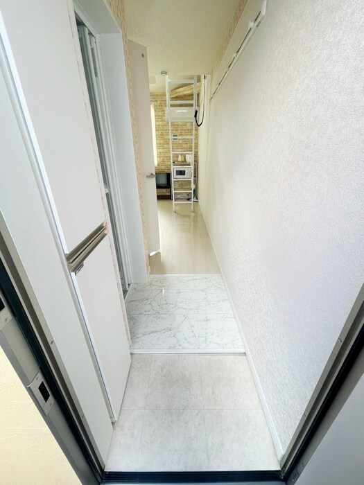 物件内観写真22　(玄関)