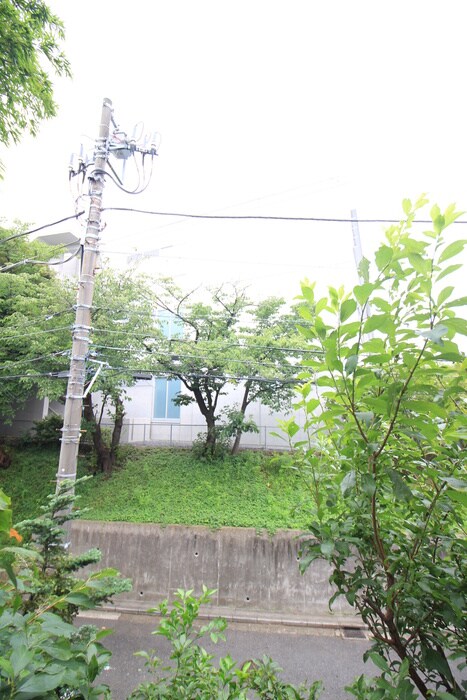 物件内観写真22　(室内からの展望)