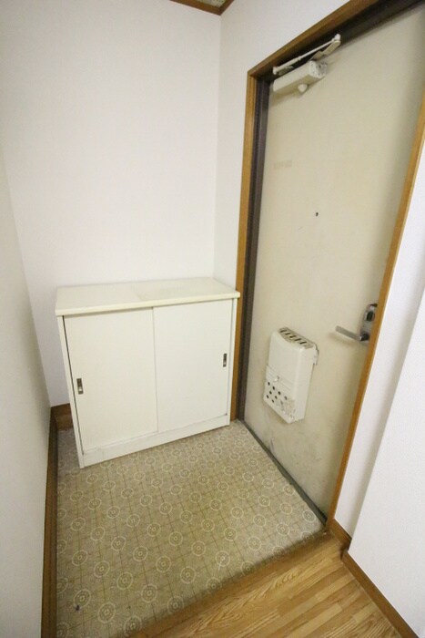 物件内観写真15　(玄関)