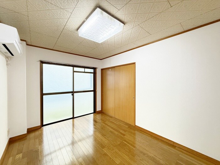 物件内観写真18　(居室)