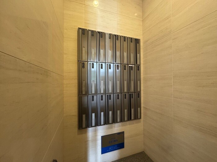 物件外観写真4　(建物設備)