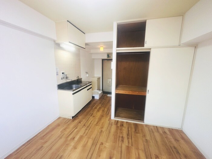 物件内観写真10　(居室)