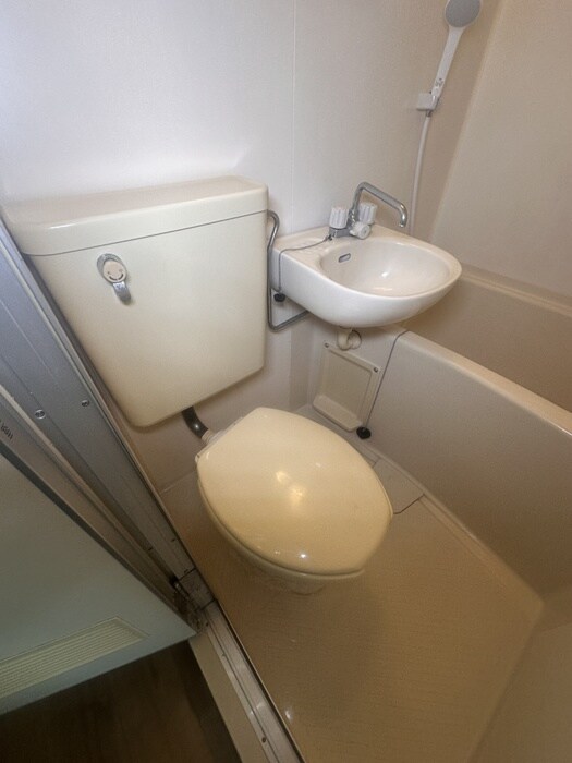 物件内観写真14　(トイレ)