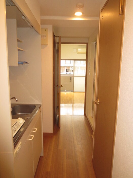 物件内観写真20　(廊下)