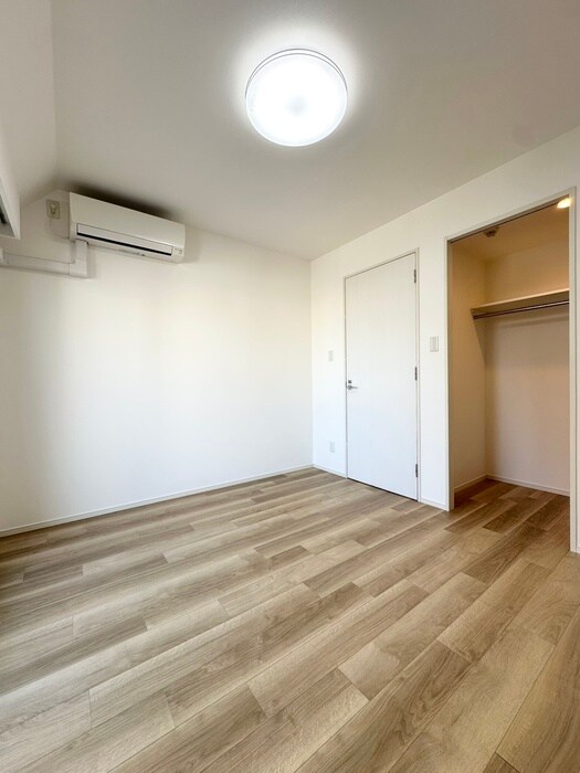 物件内観写真13　(居室)