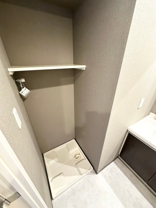 物件内観写真18　(洗濯機置場)