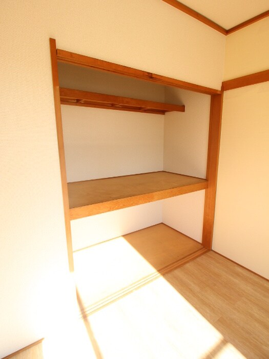 物件内観写真10　(収納)