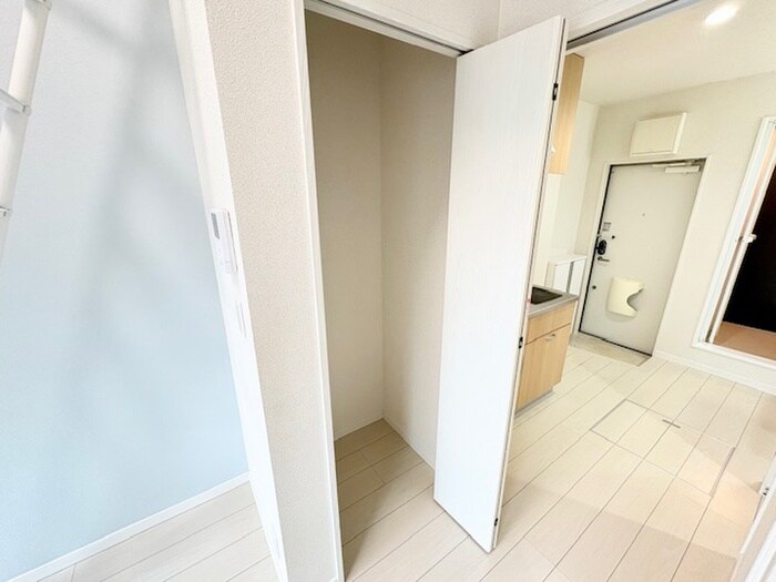 物件内観写真13　(収納)
