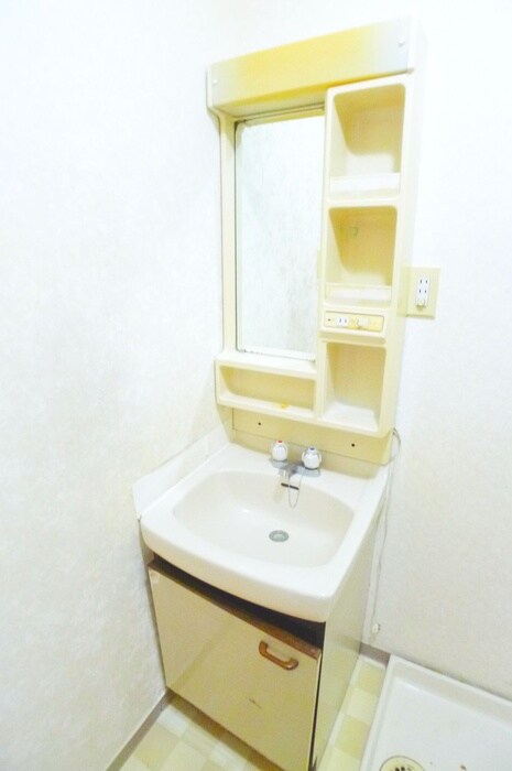 物件内観写真11　(洗面)