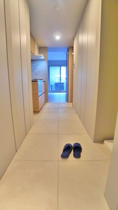 物件内観写真7　(玄関)