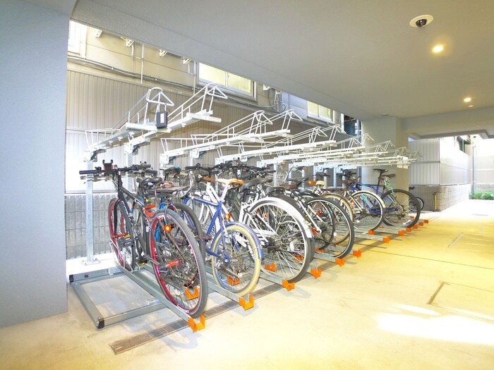 物件外観写真5　(駐輪場)