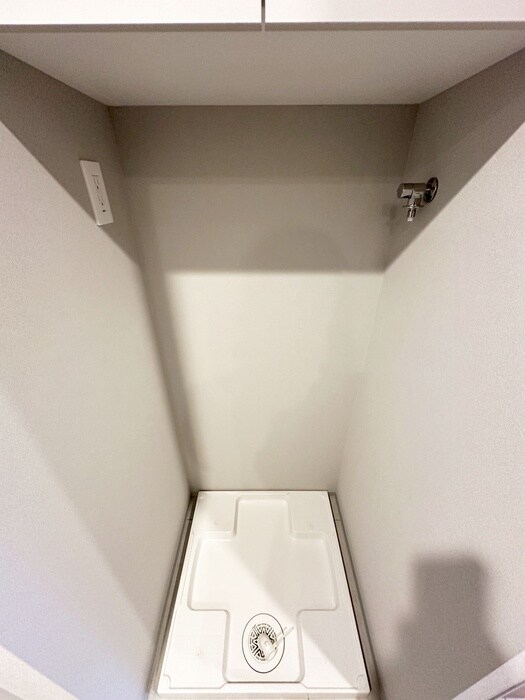 物件内観写真12　(洗濯機置場)