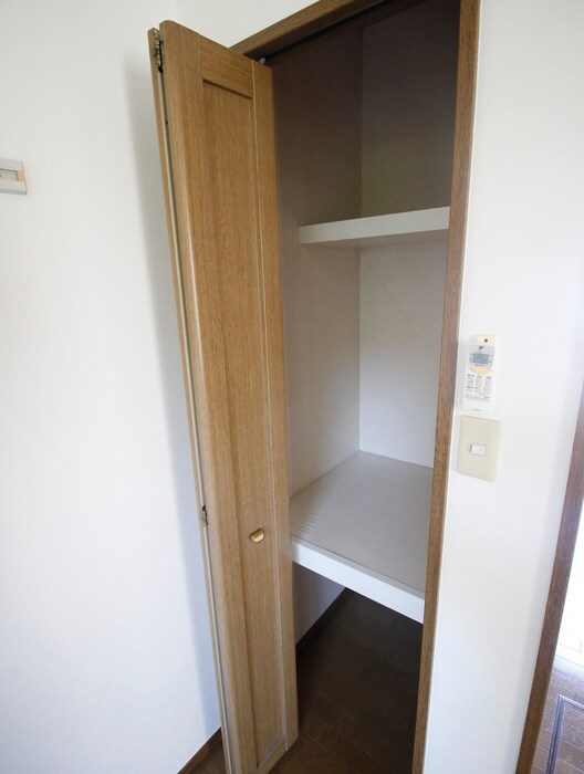 物件内観写真13　(収納)