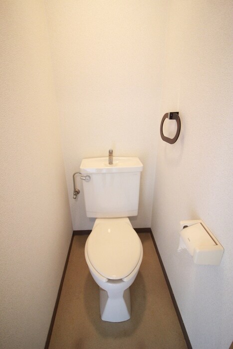 物件内観写真10　(トイレ)