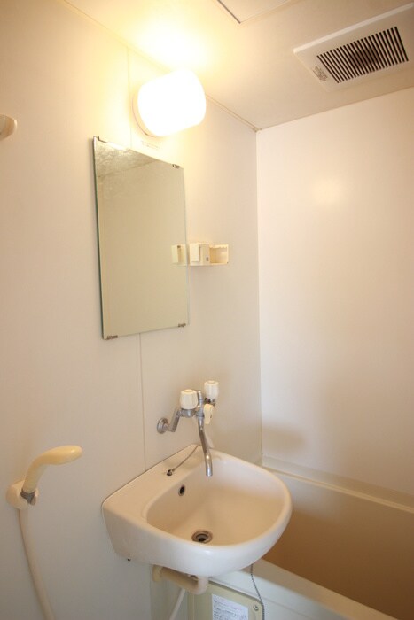 物件内観写真11　(洗面)