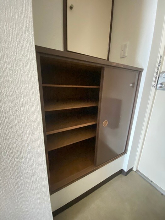 物件内観写真18　(靴箱)